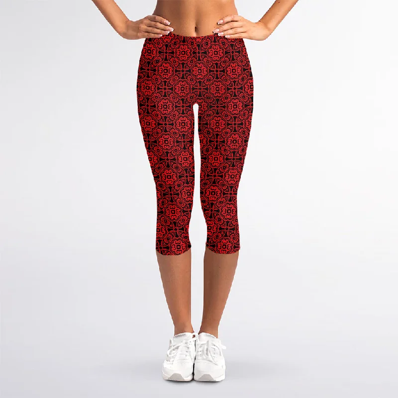 Black And Red Chinese Pattern Print Women's Capri Leggings Elegant Casual Fit Leggings