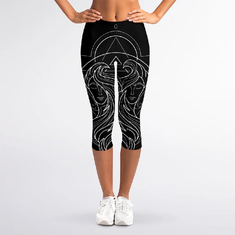 Black And White Gemini Sign Print Women's Capri Leggings Comfortable Printed Workout Leggings