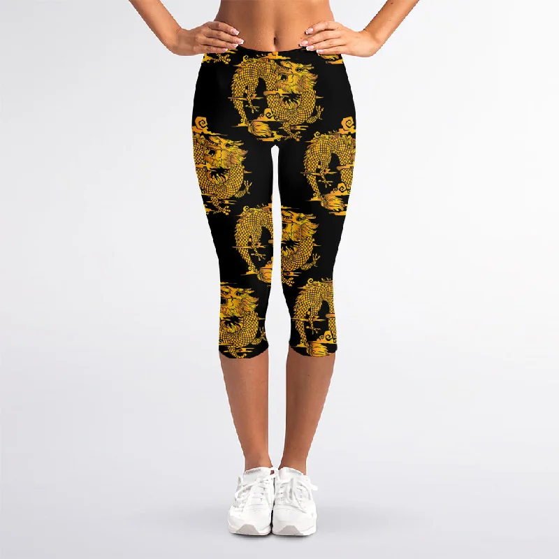 Black And Gold Dragon Pattern Print Women's Capri Leggings Stylish Athletic Wear Leggings