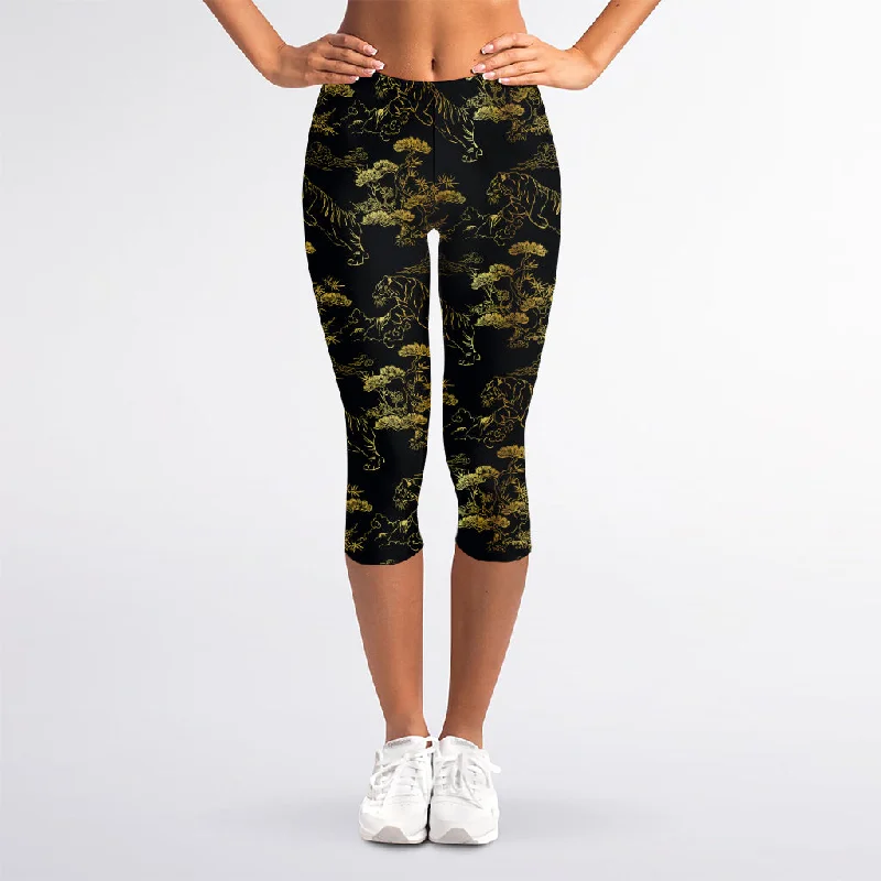 Black And Gold Japanese Tiger Print Women's Capri Leggings Fashionable Smooth Fit Leggings