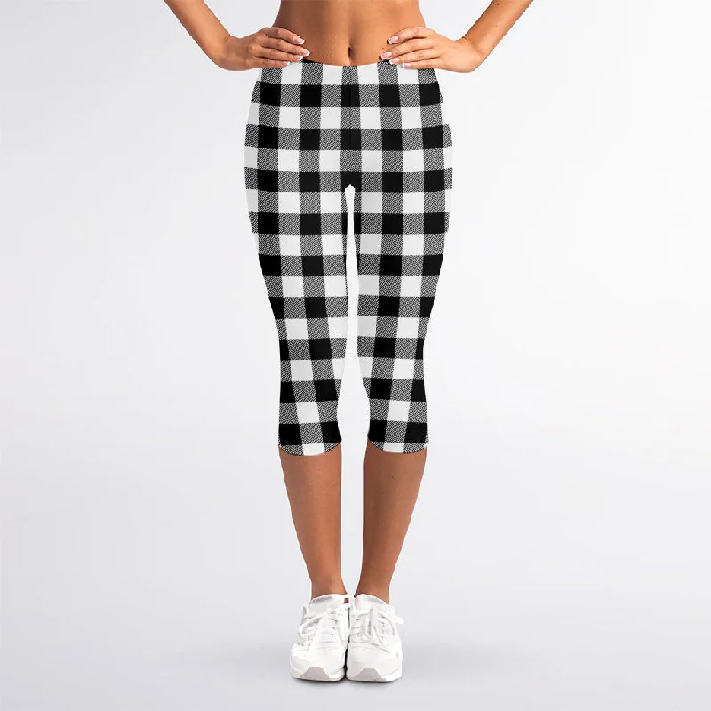 Black And White Buffalo Plaid Print Women's Capri Leggings Stylish Pockets Active Leggings