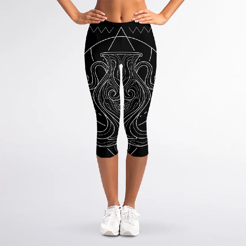 Black And White Aquarius Sign Print Women's Capri Leggings Trendy Cold Weather Tights