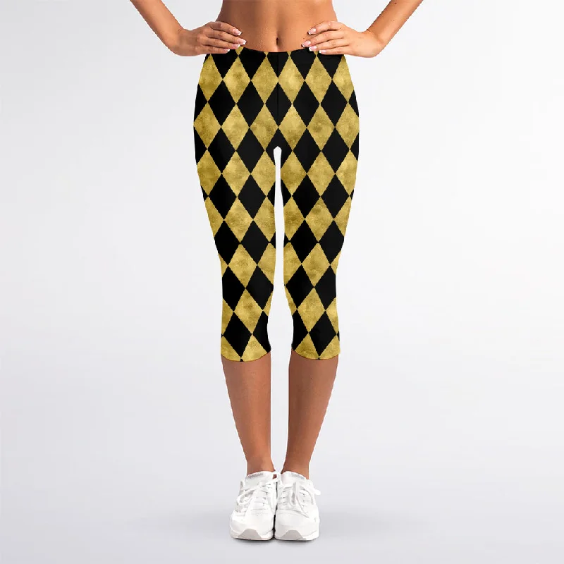 Black And Gold Harlequin Pattern Print Women's Capri Leggings Stylish Sweatproof Leggings