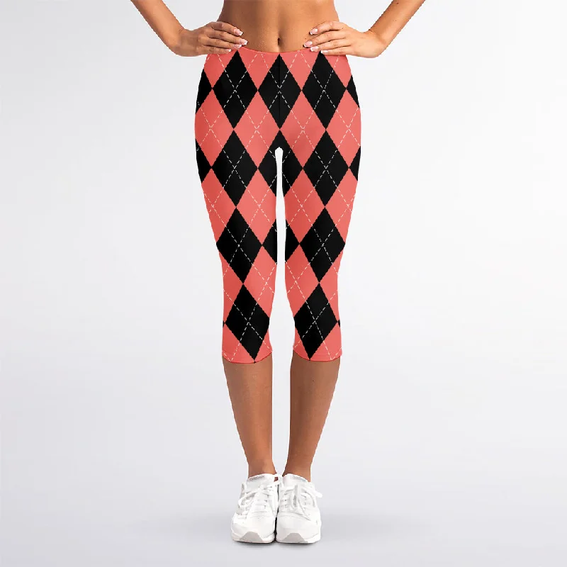 Black And Coral Argyle Pattern Print Women's Capri Leggings Fashionable Plus-Size Activewear