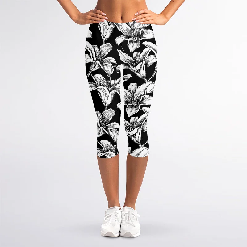 Black And White Lily Pattern Print Women's Capri Leggings Casual Sporty Leggings