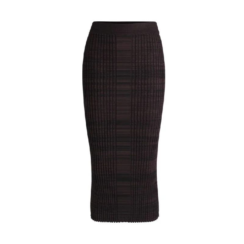 Ribbed-knit midi skirt in moulin yarns seamless skirt comfort