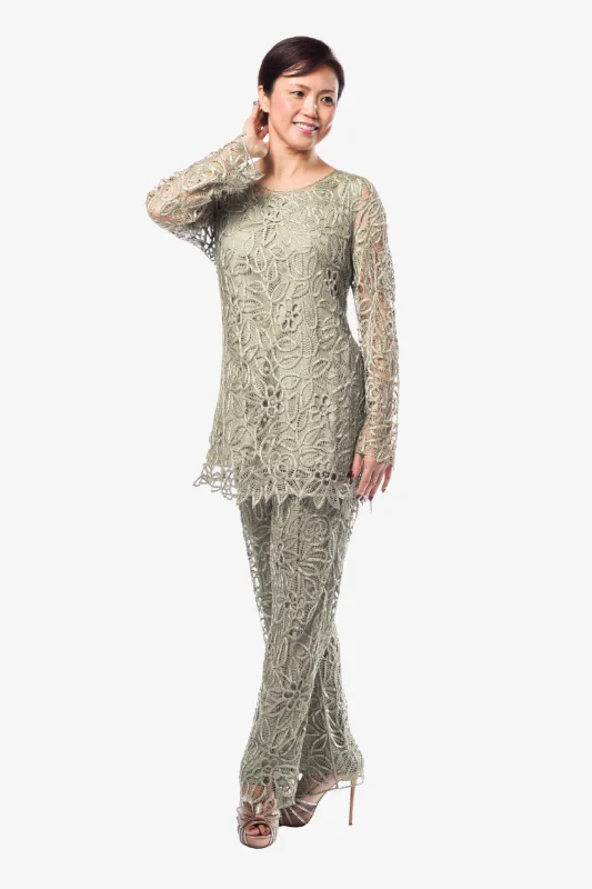 Soulmates C80783 Crocheted Lace Beaded Tunic Top with Pants Set Comfortable Cargo Pants Soulmates C80783 Crocheted Lace Beaded Tunic Top with Pants Set Comfortable Cargo Pants