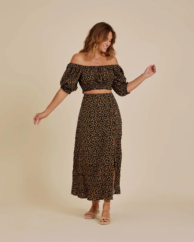 Button Slit Skirt |  Black Floral wool skirt breathable