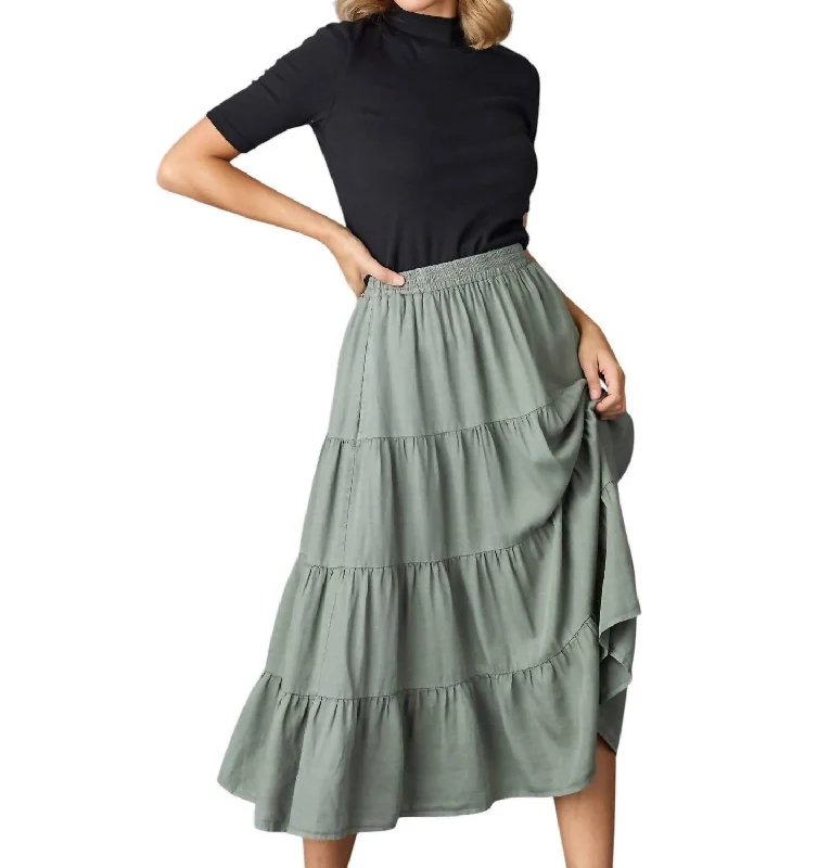 Jane Skirt In Sage button skirt front