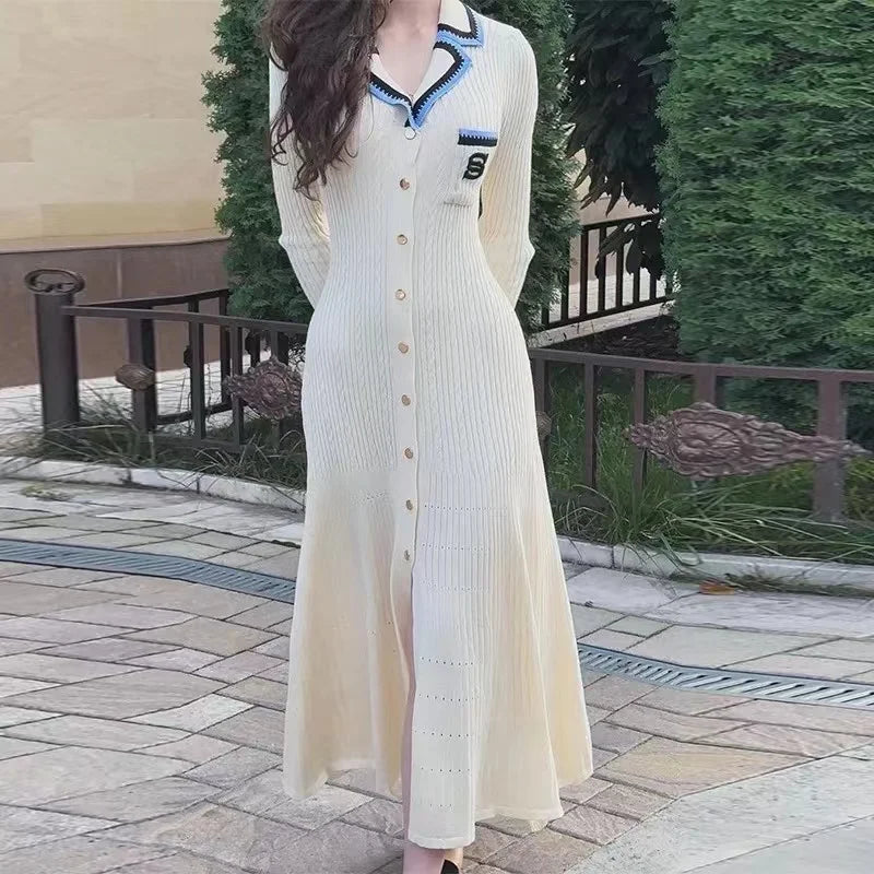 Getadme Autumn Elegant Slim Knitted Long Dress Women's Letter Single Breasted Long Sleeved Designer Vintage Dresses Winter Sweater Chenille Brocade Lace
