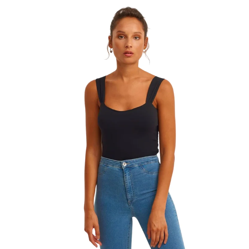 OXXO -  Thick Strappy Tank Top crew neck tank