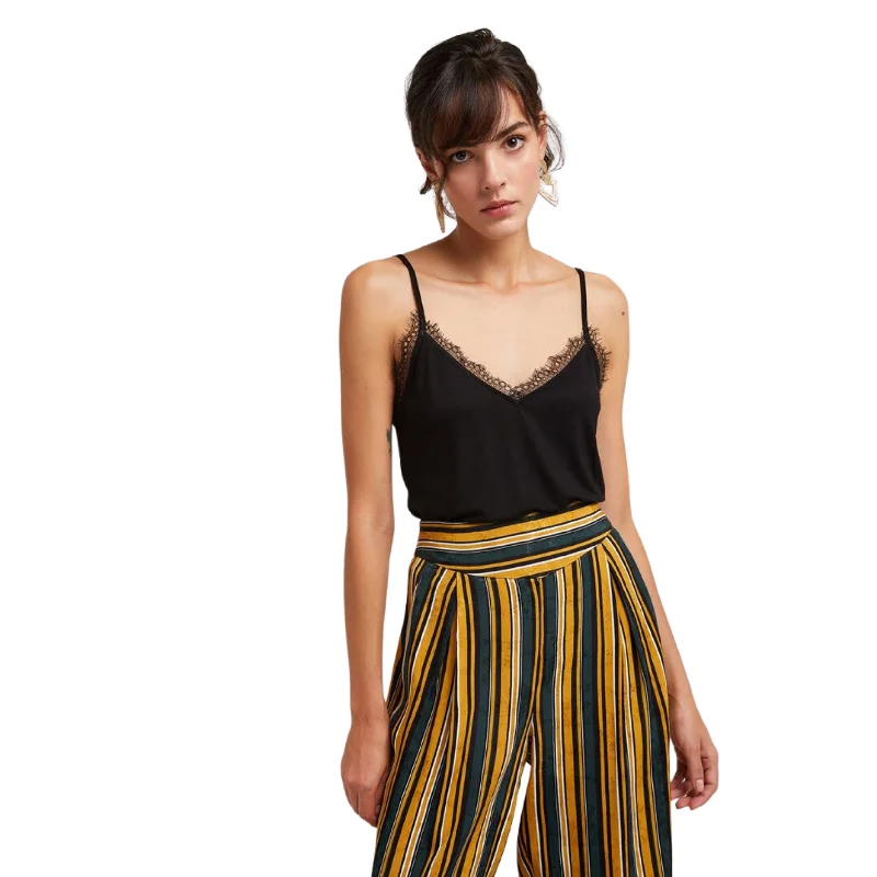 OXXO - Lace Detailed Tank scoop neck tank