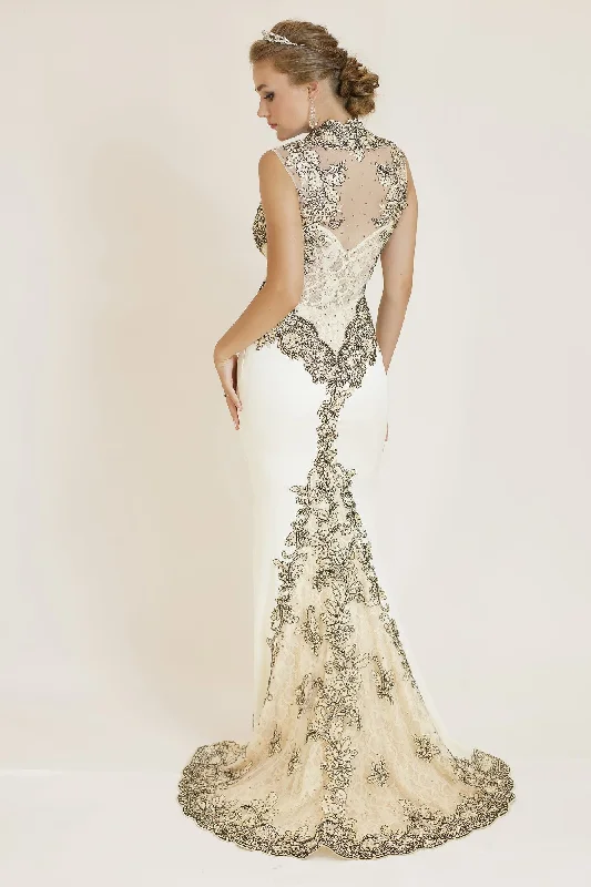 ROMANCE COUTURE 1005 Fitted Evening Gown with Lace Appliques, w/ Train,  Ivory/Black, Size 6 Tunics stripes playful