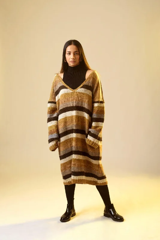 STRIPED OVERSIZED SWEATER DRESS Cable Knit Ribbed Knit Lace Knit